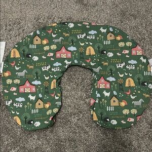 Boppy Green Farm Animal Cover